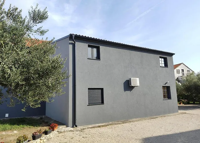 Stipanovic 아파트 *